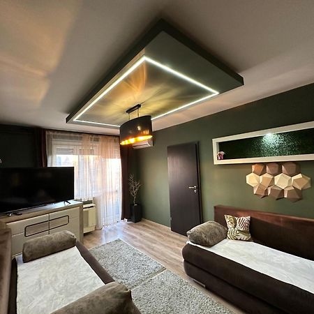 Mox Downtown Apartman 德布勒森 外观 照片