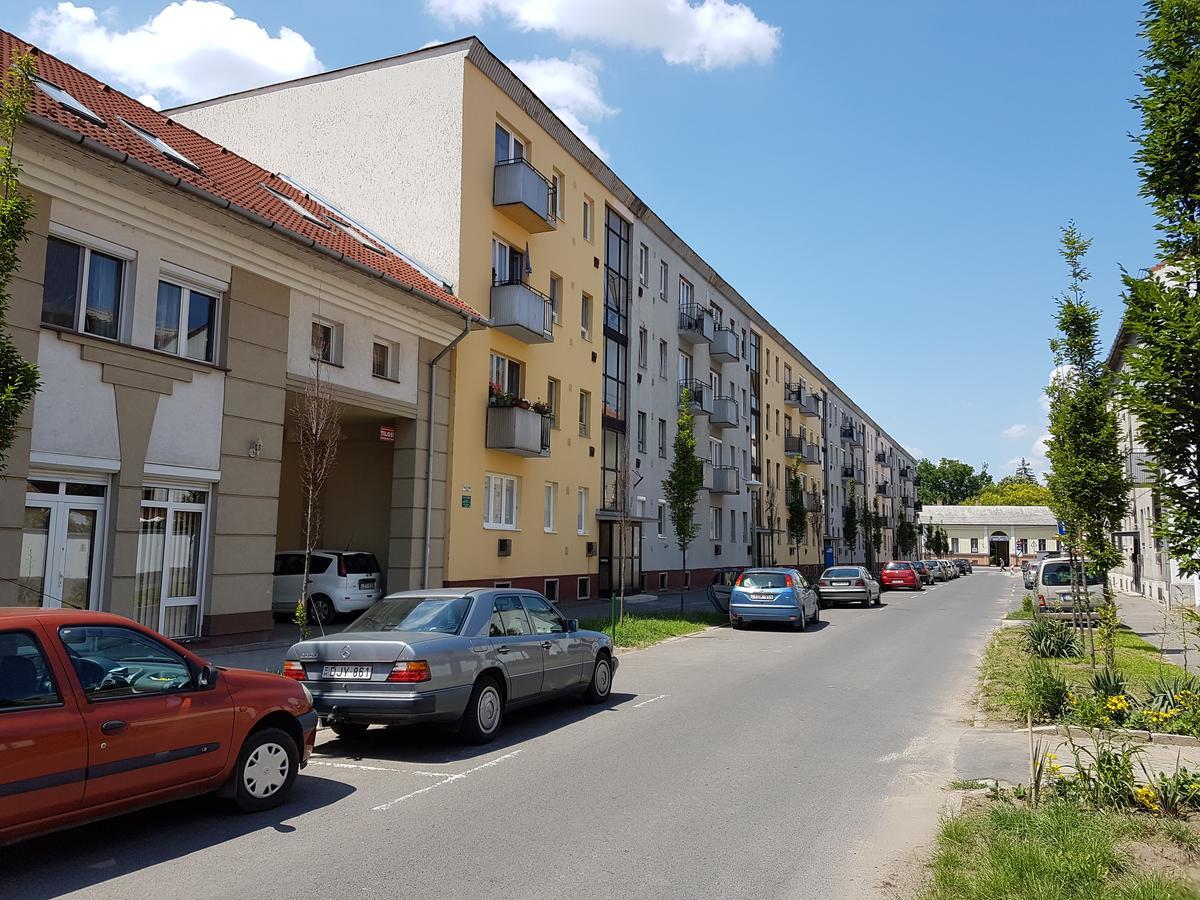 Mox Downtown Apartman 德布勒森 外观 照片